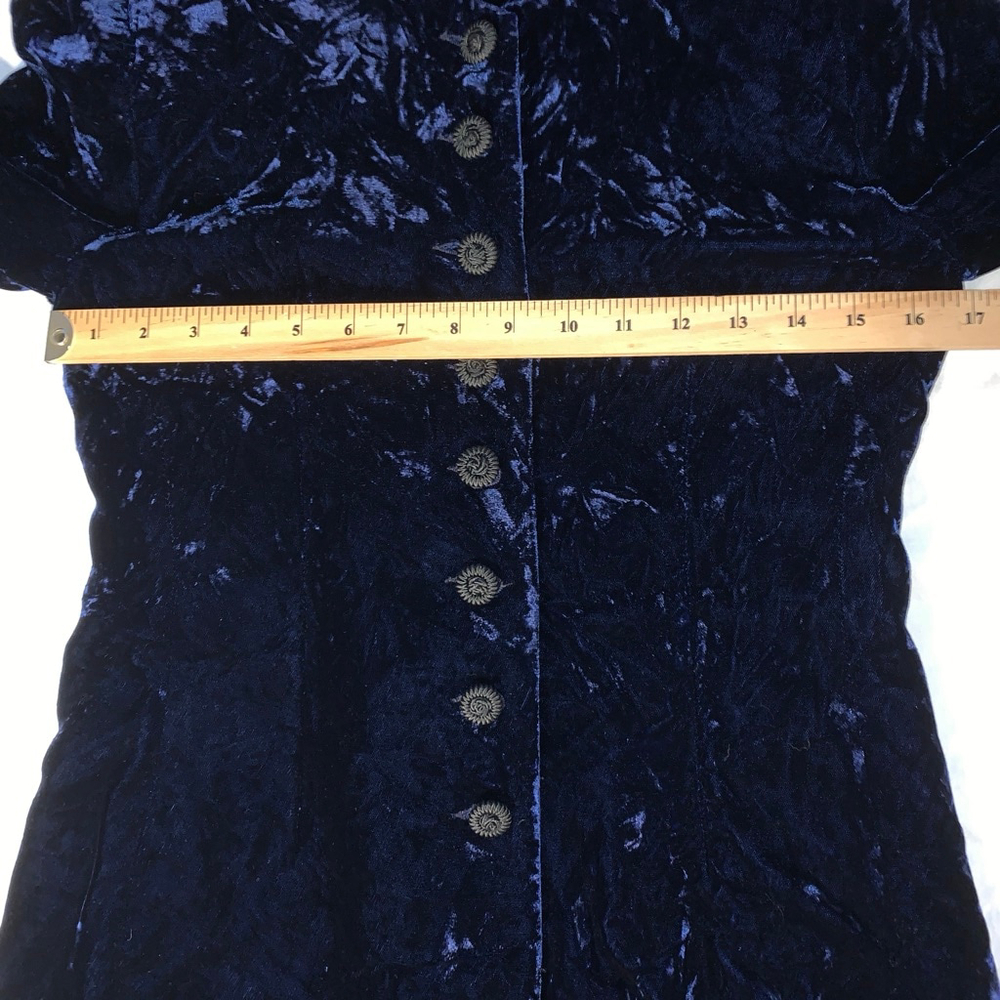 Elegant Velvet Blazer in Deep Blue - Picture 6 of 8